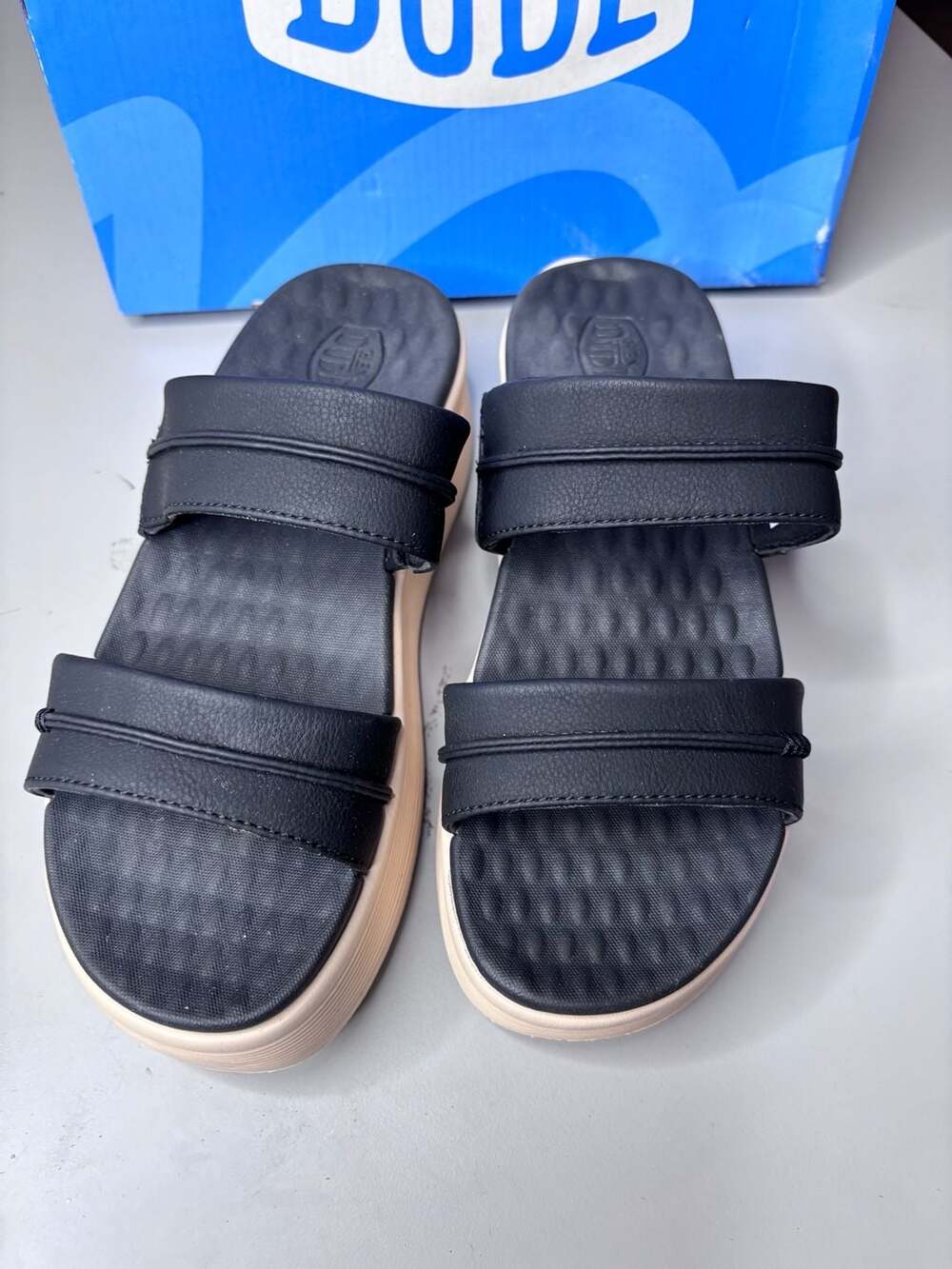 HEYDUDE Austin Slide Classic Wedge Sandal size9 - Picture 2 of 3